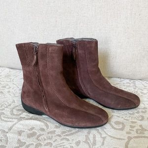 Never Worn Lands End Brown Suede Boots